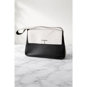 T Tahari Pebbled Leather Colorblock Flap Shoulder Bag Bar Closure Minimalist